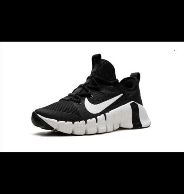 Кроссовки NIKE