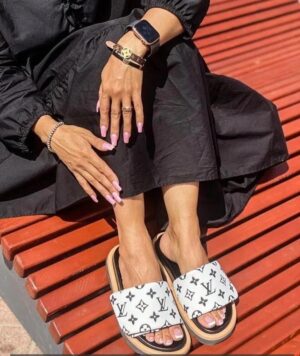 Шлепанцы LOUIS VUITTON