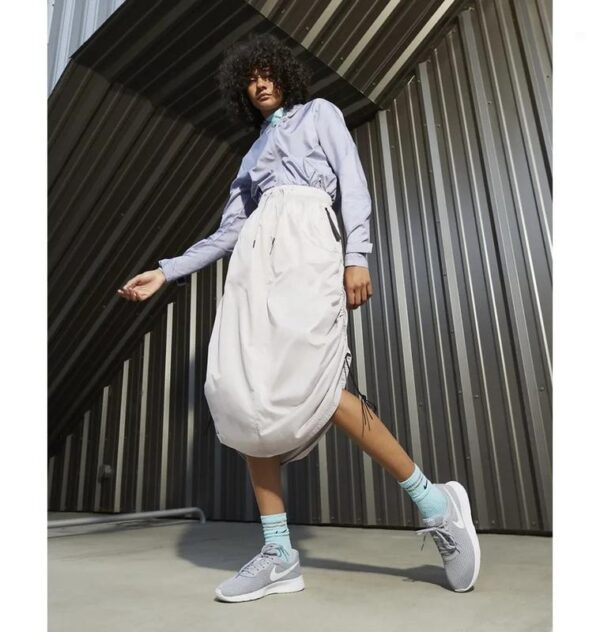 Кроссовки NIKE