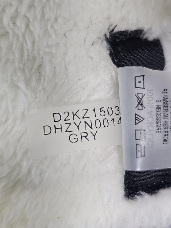Шапка DKNY