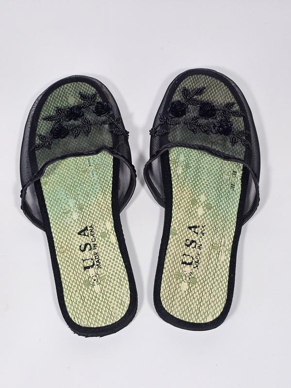 Тапочки NO BRANDS