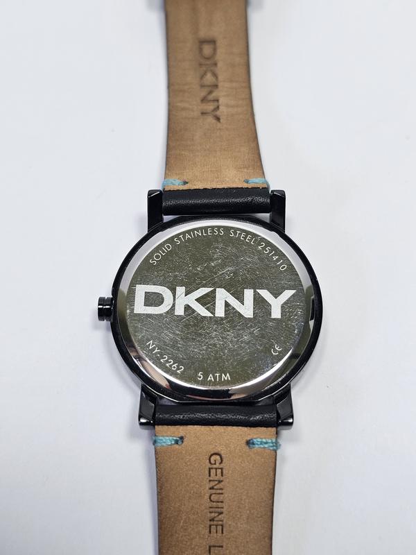 2334463102 Часы DKNY