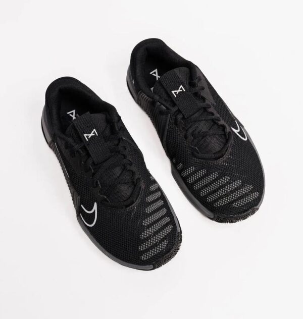2335270094 Кроссовки NIKE
